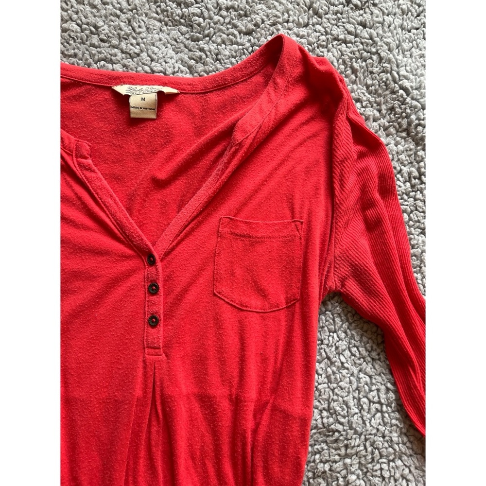 Lucky Brand Medium Red Coral Burnt Orange 3/4 Pinned Sleeves Boho Top. - Picture 3 of 5